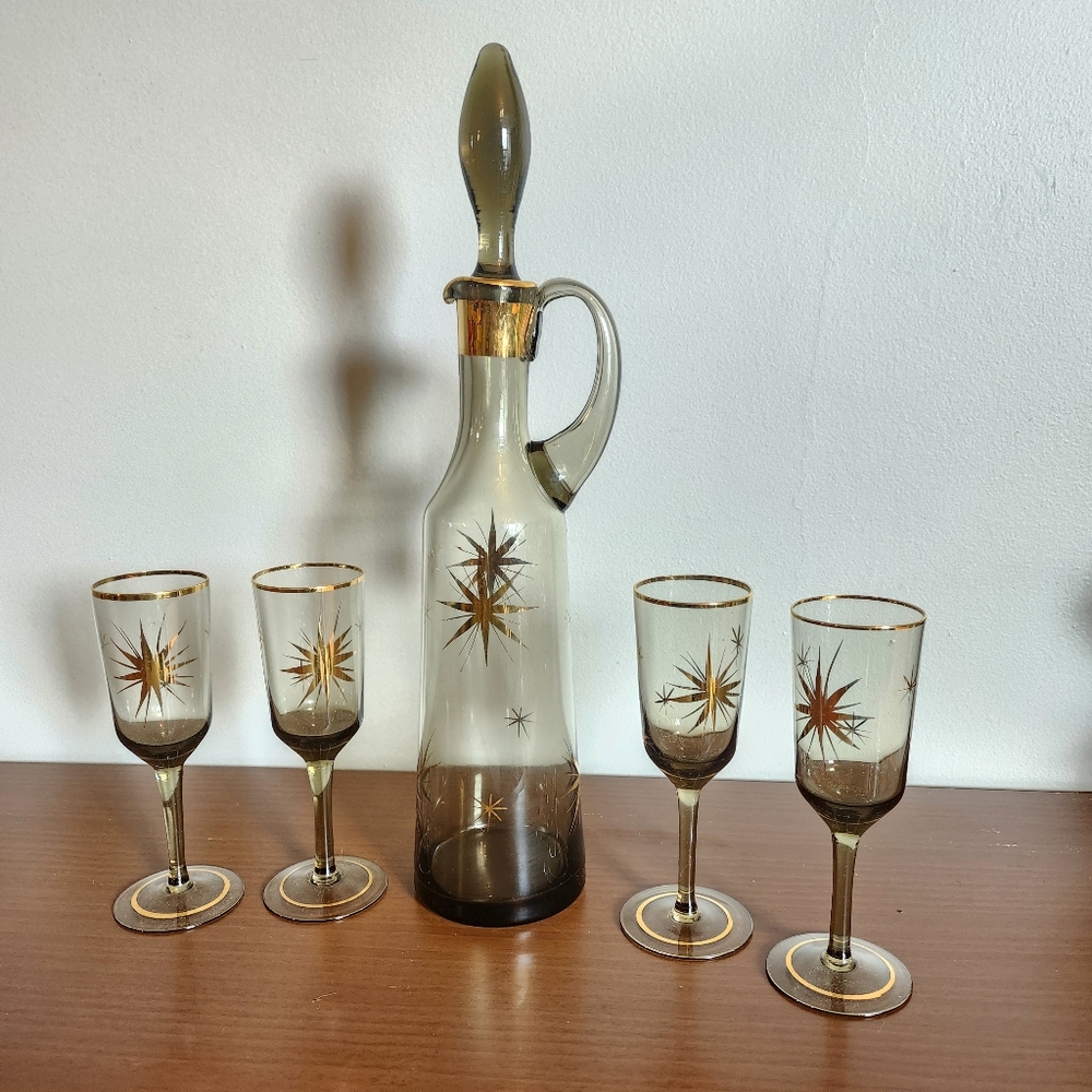 VINTAGE ATOMIC Starburst DECANTER and glasses